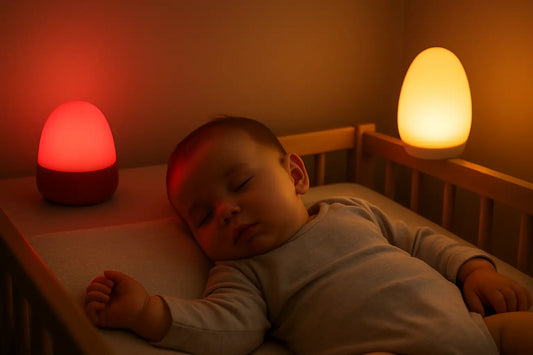 Lumière rouge ou ambre: la veilleuse bébé idéale