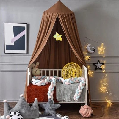 Ciel de lit bébé garçon marron avec guirlande étoiles