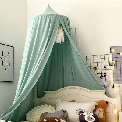 Ciel de lit bébé garçon vert menthe style scandinave