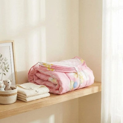 moustiquaire bebe rose pliée rangement compact étagère