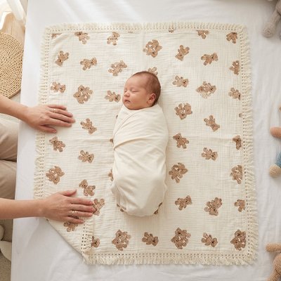 couverture brodée bébé