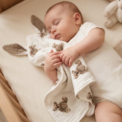 doudou plat lapin bébé