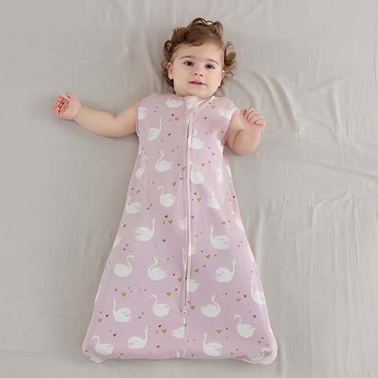 gigoteuse bébé hiver - bébé assis motifs cygnes douceur
