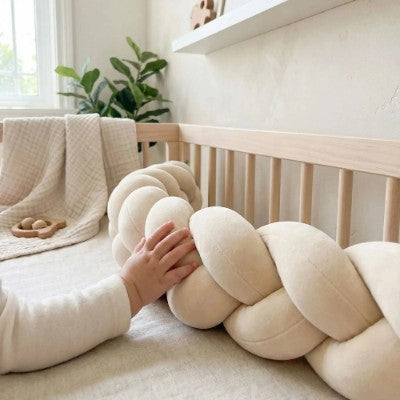 réducteur de lit bébé tressé cocon douillet