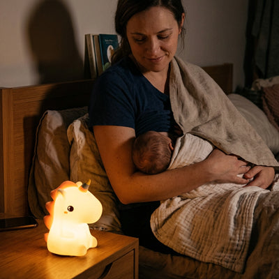 veilleuse licorne lumière douce maman bébé allaitement fauteuil
